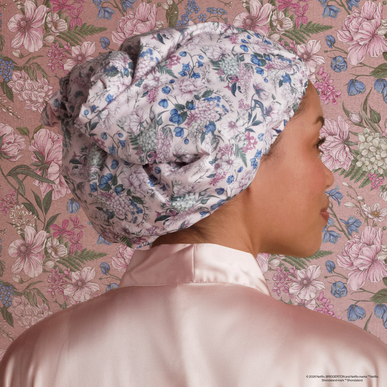 Bridgerton x Kitsch Satin-Lined Flexi Shower Cap in Wisteria - Image 4
