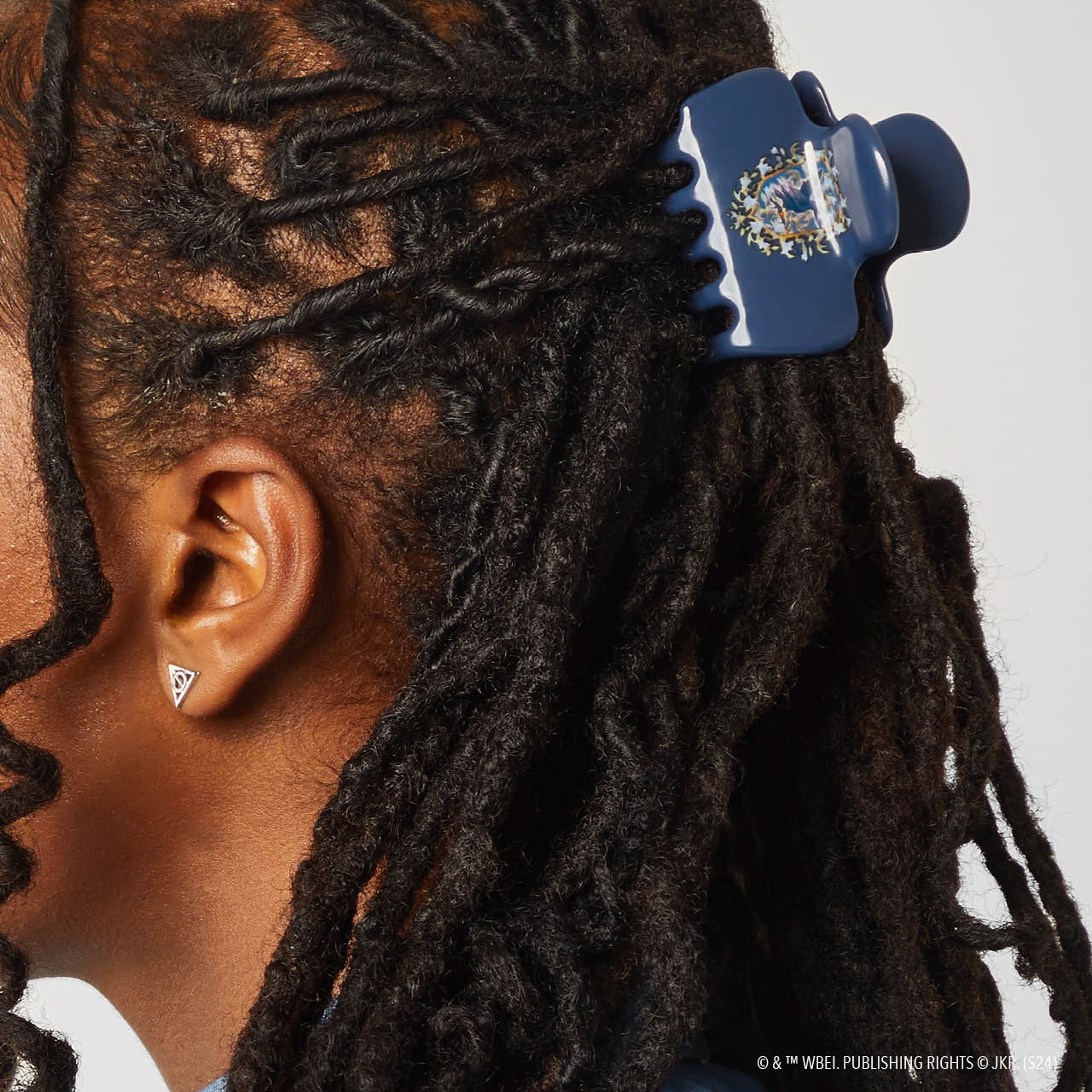 Kitsch x Harry Potter Cloud Claw Clip in Ravenclaw - Image 2